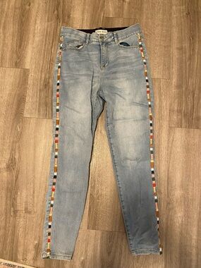 Knox Rose Light Blue Beaded-Trim Women’s Jeans